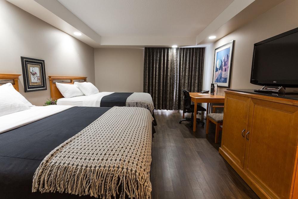 Royal Edmonton Airport Trademark Collection By Wyndham Hotel