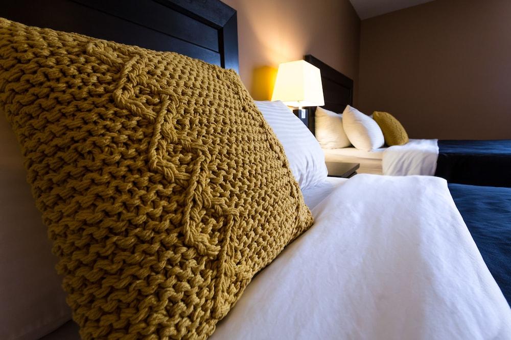 Royal Edmonton Airport Trademark Collection By Wyndham 3* Leduc
